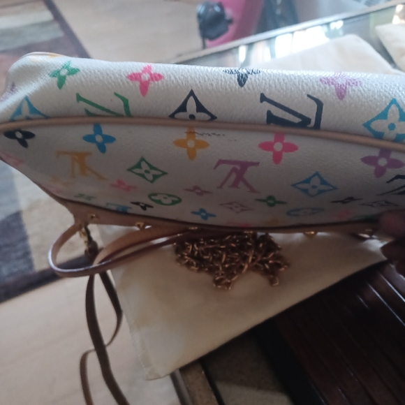 LV Multi color leather Pochette - Picture 3 of 6